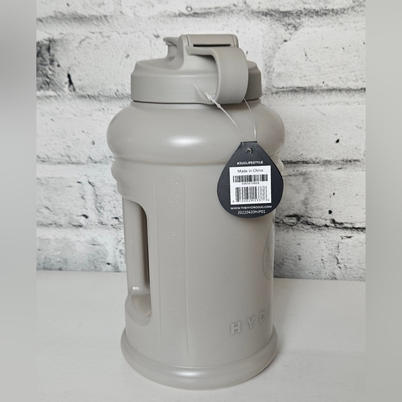 💧 HydroJug Classic 73oz Water Jug Gray – Leak Proof, BPA Free, NWT - Picture 4 of 8